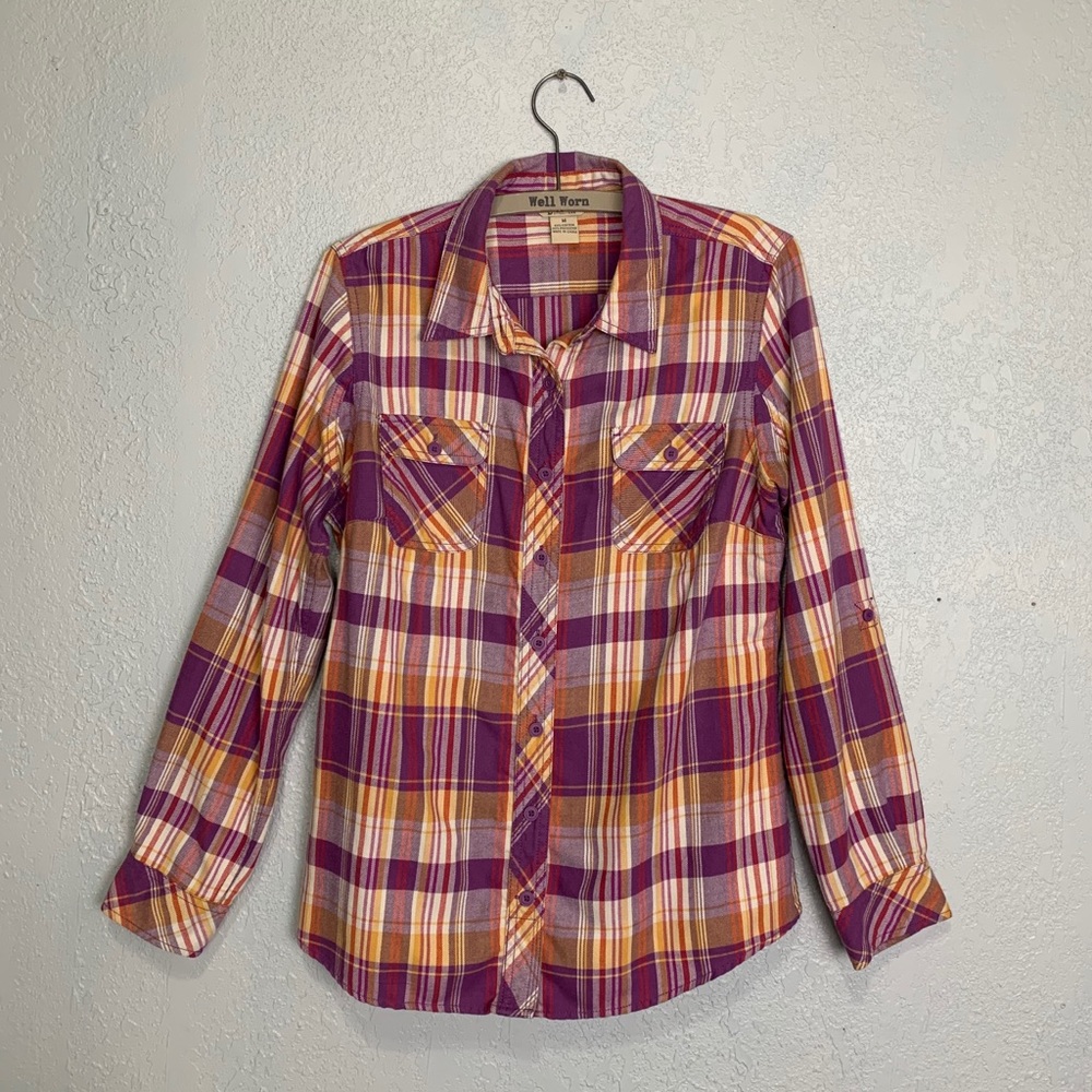 Duluth Trading Co. long sleeve plaid flannel shirt
